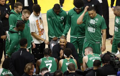 Селтикс с нова тежка загуба в НБА след поражение от Клипърс