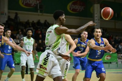 Берое нанесе шеста загуба на Черноморец в Националната баскетболна лига