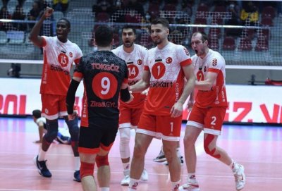 Мартин Атанасов и Зираатбанк с десета победа в турската волейболна лига