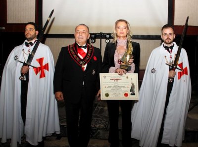 Стефка Костадинова получи авторитетния приз "Рицар на годината"