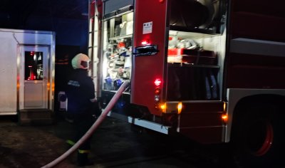Пожарникари и полицаи са спасили 83 годишен мъж паднал в кладенец