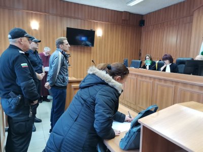 Съдът в Пловдив остави в ареста бизнесмена, обвинен за побоя над съпругата си