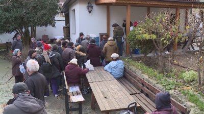 Социалната кухня към храма Свети Архангел Михаил във Варна отново