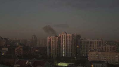 Експлозии рано тази сутрин в Киев Украинските власти съобщават че противовъздушната