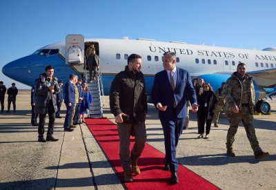 Украинският президент Володимир Зеленски пристигна във Вашингтон за да се