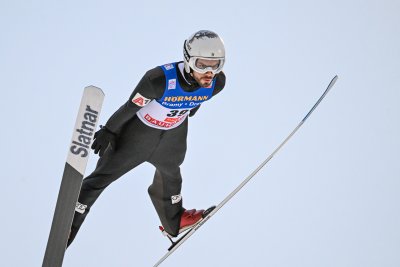 Владимир Зографски преодоля квалификацията и на третото състезание по ски