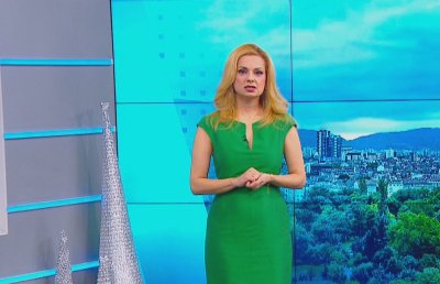 Водещите в Българската национална телевизия отравиха послания за Българската Коледа