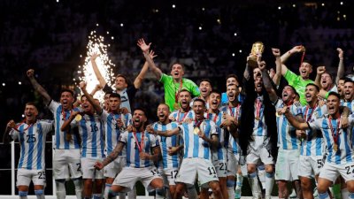 Аржентинския полузащитник Карлос Алкарас е подписал със Саутхемптън съобщи южноамериканският