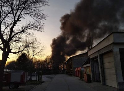 Отново запалени отпадъци в Аджисан махала в Пловдив