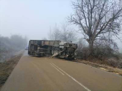Трима пострадаха при катастрофа с камион край Русе