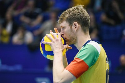 Волейболният шампион Хебър и германският национал Симон Хирш се разделиха