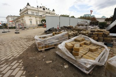 Фирмата изпълнител на ремонта на жълтите павета в София е