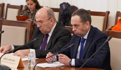 Изслушаха външния министър и посланика ни в Скопие по случая "Пендиков"