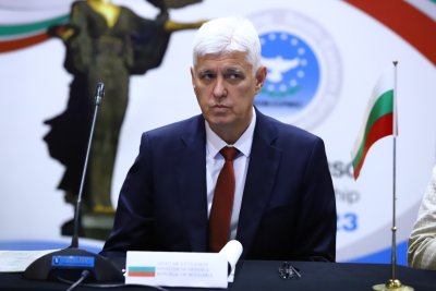 Димитър Стоянов: България предоставя на Украйна това въоръжение, което е одобрено от НС