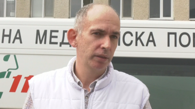 Управителят на болницата в Карлово подкара линейка на Спешна помощ