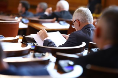 Депутатите трябва да гласуват на второ четене промени в Кодекса на труда