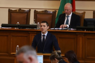 С декларация от парламентарната трибуна Мирослав Иванов от Продължаваме Промяната
