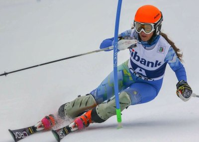 Българката Юлия Златкова спечели алпийския слалом на ФИС в Загреб