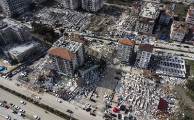 Размерите на бедствието в турския град Хатай - вижте кадри от дрон (СНИМКИ)