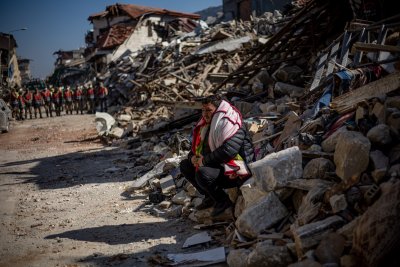 Над 42 000 са вече жертвите в Турция и Сирия