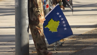На фона на нестихващо напрежение със Сърбия Косово празнува 15