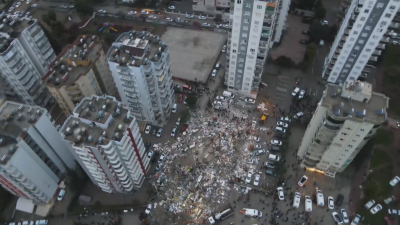 След труса: На какво се дължи рухването на толкова сгради в Турция?