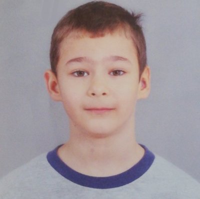 Полицията в Ямбол издирва 11 годишния Александър Стаменов Илчев По данни
