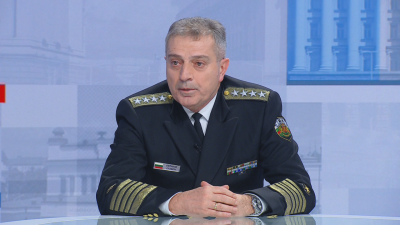Началникът на отбраната: Година след войната българските граждани могат да се чувстват защитени и сигурни