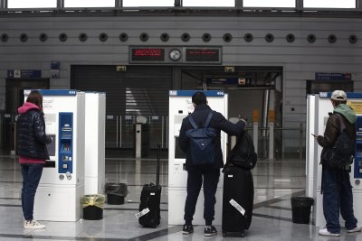 Стачката на железничарите в Гърция започнала след тежката влакова катастрофа