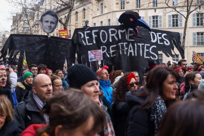 Транспортен хаос във Франция заради националната стачка