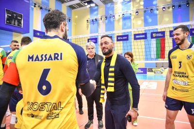 Освен победа съботният мач на волейболния Хебър Пазарджик срещу Добруджа