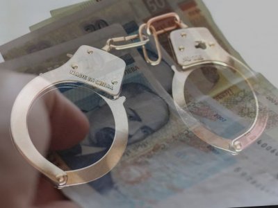 Полицаят, поискал 5000 лв. подкуп от бизнесмен, окончателно остава в ареста