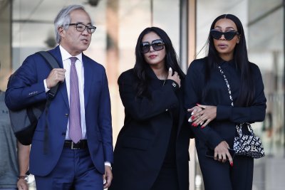 Лос Анджелис плати близо 29 млн. долара на вдовицата на Коби Брайънт