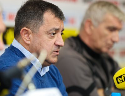 Иван Иванов няма да води националния отбор на България по