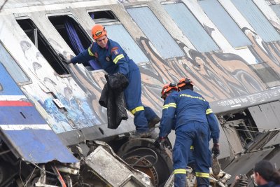 57 са загиналите след тежката влакова катастрофа в Гърция