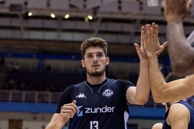 Българският баскетболен национал Константин Костадинов игра 14 минути при успеха