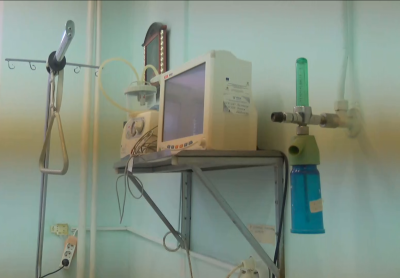 Уникален случай: Млада жена роди в коридора на Сливенската болница