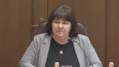 От Министерството на финансите дават брифинг Гледайте на живо тук или