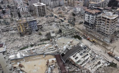 Близо 48 000 жертви и 16 000 вторични труса след земетресението в Турция