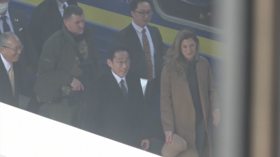 Японският премиер изненадващо пристигна в Украйна