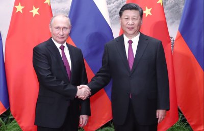 Китайският президент - Си Дзинпин пристига на посещение в Москва.