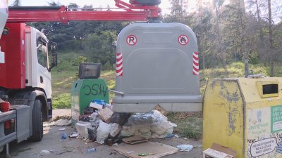 Микросметища се образуват до празни контейнери за боклук във Варна