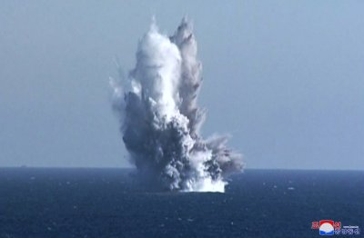 Северна Корея изпробва нов подводен дрон, способен да предизвика "ядрено цунами"