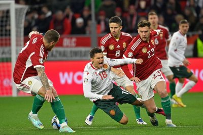 Отборите на Унгария и България играят при резултат 3 0 в