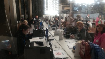 Спокойно е предаването на изборните книжа от София в НДК