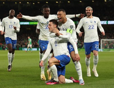 Отборът на Франция постигна минимална победа с 1 0 при визитата