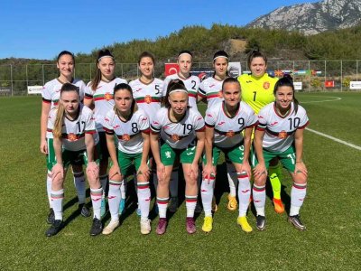 Националният отбор на България по футбол до 19 години стартира