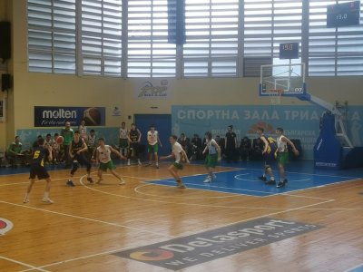 Българските национални отбори по баскетбол за момчета и момичета до