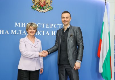Министър Лечева и Бербатов се срещнаха, за да обсъдят българския футбол
