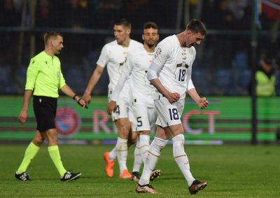 Сърбия надви Черна гора с два гола на Влахович и оглави групата на България за Евро 2024